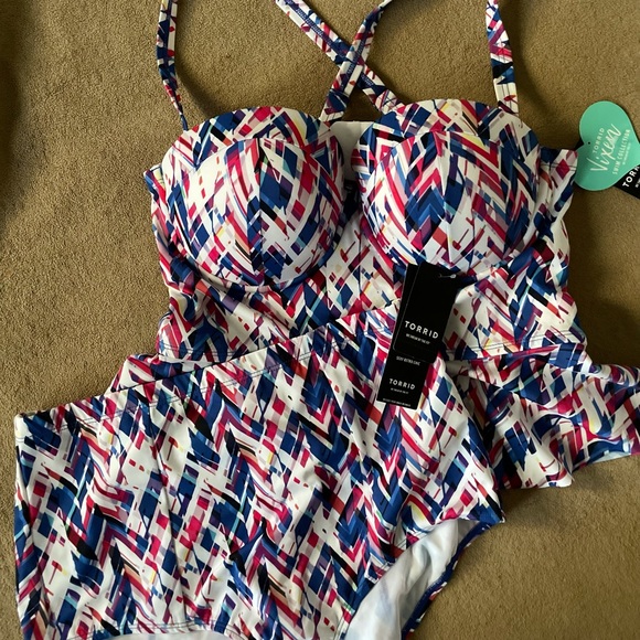 Torrid 2 Piece Vixen Swimsuit Midkini High Waist Set Size 0/00♥️ - Picture 1 of 12